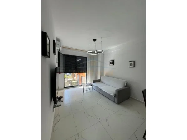 Tirane, jap me qera apartament 2+1+Ballkon Kati 3, 85 m² 600 € 
