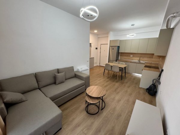 Tirane, jepet me qera apartament 2+1 Kati 7, 