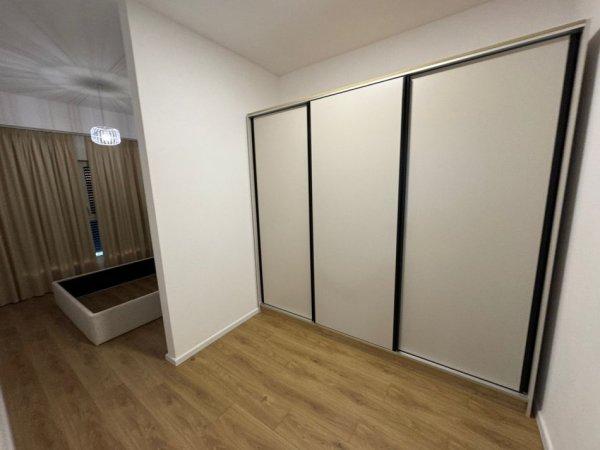 Tirane, jepet me qera apartament 2+1 Kati 7, 