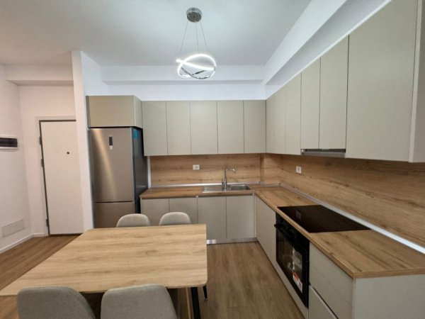 Tirane, jepet me qera apartament 2+1 Kati 7, 