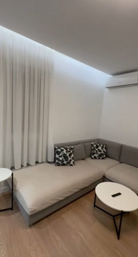 Tirane, jepet me qera apartament 1+1 Kati 6, 65 m² 600 € (5 Maji)