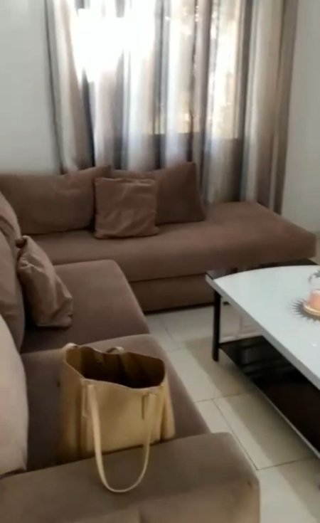 Tirane, jepet me qera apartament 1+1+Ballkon Kati 3, 65 m² 600 € (Myslym Shyri)