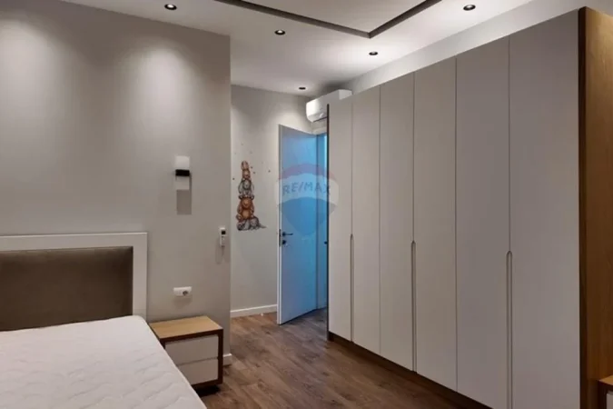 Tirane, jepet me qera Vile 2+1 Kati 1, 191 m² 900 € (Qesarak,Tirane)