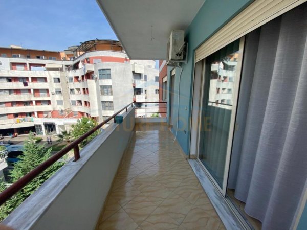 Tirane, shitet apartament 2+1 Kati 4, 118 m² 155.000 € (PRANE BUNART FRESK)
