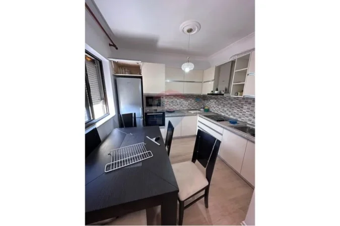 Tirane, shitet apartament 1+1 , 64 m² 147.000 € (Rruga Bardhyl, Unaza e Vogel)