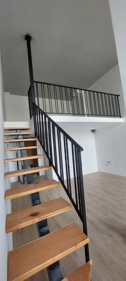 Tirane, jepet me qera  duplex Dublex , 60 m² 400 € (Selite e Vogel)