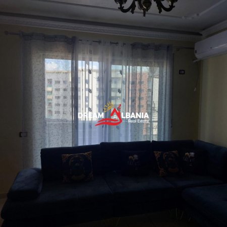 Tirane, jepet me qera apartament 2+1 , 85 m² 550 € (Astir)