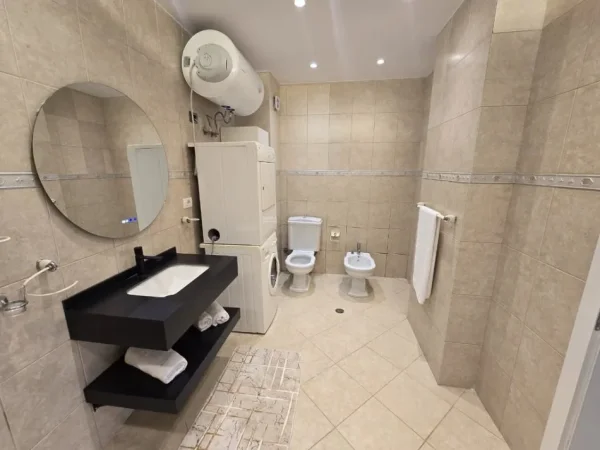 Tirane, shitet apartament 2+1+Ballkon Kati 3, 109 m² 325.000 € 