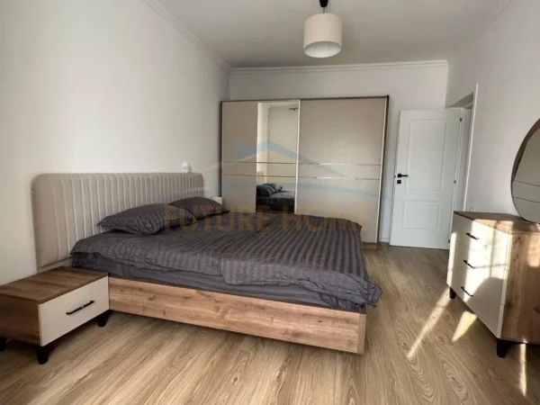 Tirane, shitet apartament 1+1 Kati 5, 69 m² 159.000 € (PRANE SHKOLLES PJETER BUDI)