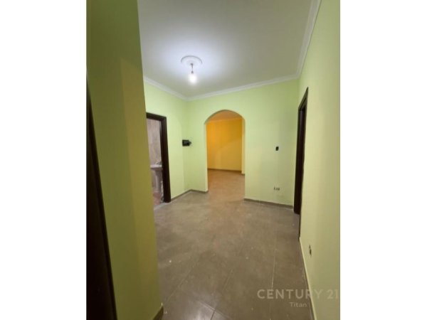 Tirane, shitet apartament 2+1 Kati 3, 91 m² 125.000 € (Astir)