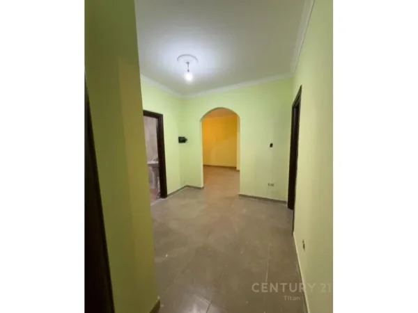 Tirane, shitet apartament 2+1 Kati 3, 91 m² 125.000 € (Astir)