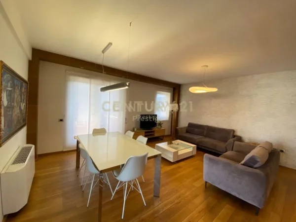 Shqiperi, jepet me qera apartament 4+1+Ballkon Kati 7, 300 m² 3.000 € 