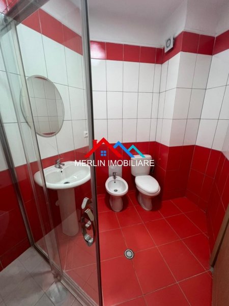 Tirane, jepet me qera apartament 2+1+Ballkon Kati 4, 118 m² 450 € (RRUGA THOMA KOXHAJ,YZBERISHT)