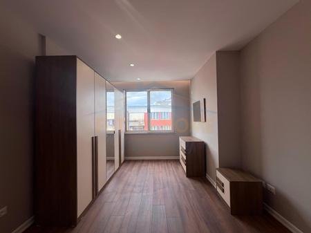 Tirane, shitet apartament 2+1+Ballkon Kati 8, 102 m² 145.000 € (Rruga Mikel Maruli)