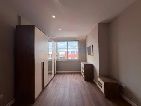 Tirane, shitet apartament 2+1+Ballkon Kati 8, 102 m² 145.000 € (Rruga Mikel Maruli)