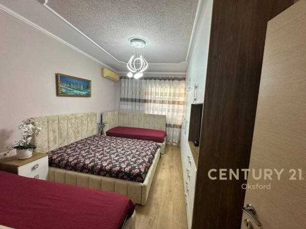Tirane, shitet apartament 2+1+Ballkon Kati 3, 104 m² 192.000 € 