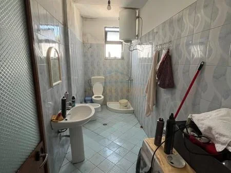 Tirane, shitet apartament 2+1 Kati 6, 85 m² 105.000 € (zogu i zi)