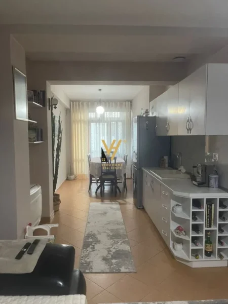 Pogradec, shitet apartament 2+1+Ballkon Kati 5, 105 m² 90.000 € (POGRADEC)