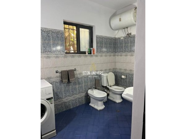 Shqiperi, jepet me qera apartament 2+1 Kati 2, 90 m² 700 € (ish blloku)