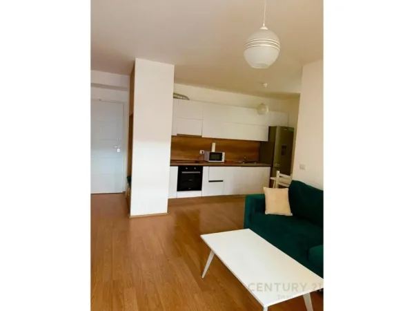Tirane, jepet me qera apartament 2+1 Kati 4, 95 m² 750 € (Fiori Di Bosko)