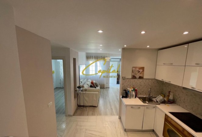 Tirane, shitet apartament 1+1 Kati 1, 50 m² 99.000 € (OXHAKU)