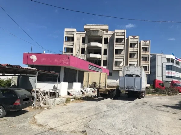 Durres, Shiten 2 Toka Are, Cmimi Fillestar 149,376 Euro