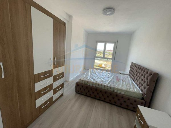 Tirane, jepet me qera apartament 2+1 Kati 2, 111 m² 440 € (KAMEZ)
