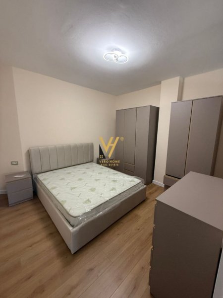 Tirane, jepet me qera apartament 1+1+Ballkon Kati 2, 70 m² 500 € (ALI DEMI)