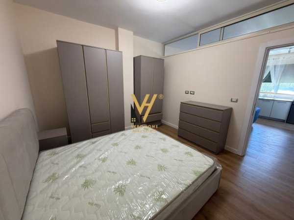 Tirane, jepet me qera apartament 1+1+Ballkon Kati 2, 70 m² 500 € (ALI DEMI)