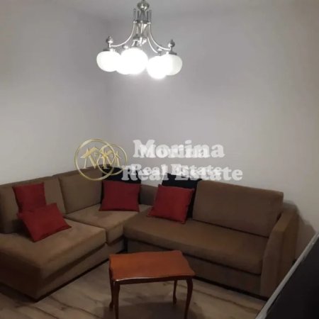 Tirane, jepet me qera apartament 2+1 Kati 1, 85 m² 650 € (Stacioni i Trenit)