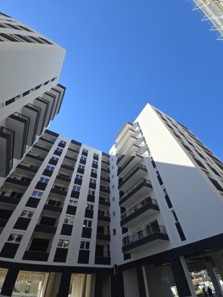 Tirane, shitet apartament 2+1+Ballkon Kati 7, 98 m² 