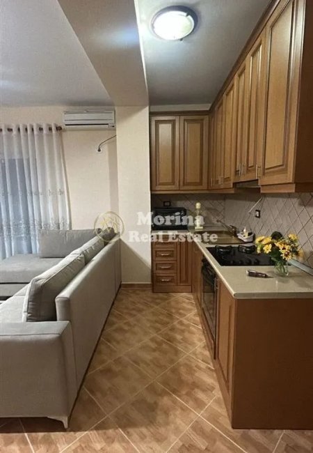 Tirane, jepet me qera apartament 2+1 Kati 4, 78 m² 600 € (Brryli)