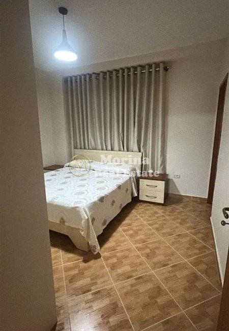 Tirane, jepet me qera apartament 2+1 Kati 4, 78 m² 600 € (Brryli)