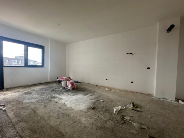 Tirane, shitet apartament 2+1+Ballkon , 109 m² 260.000 € 
