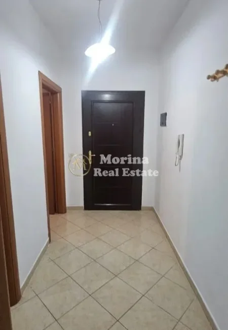 Tirane, shitet apartament 1+1 Kati 3, 72 m² 100.000 € (Yzberisht)