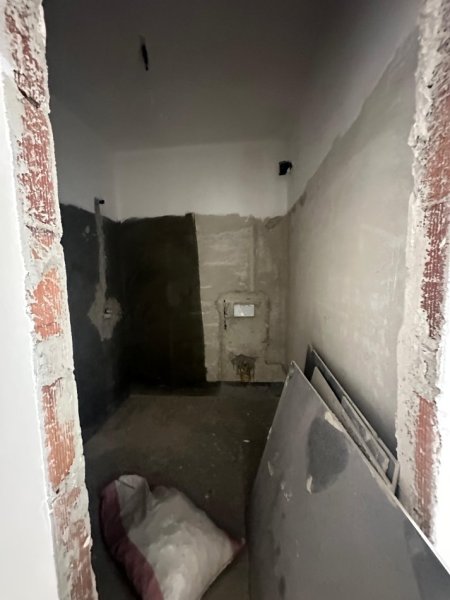 Tirane, shitet apartament 2+1+Ballkon , 109 m² 260.000 € 