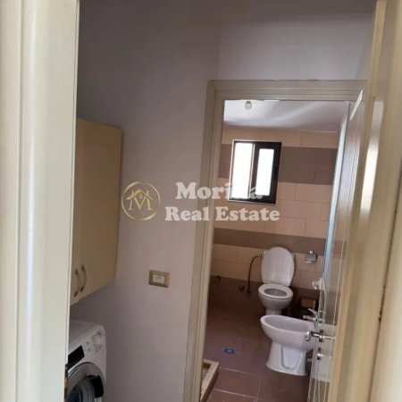 Tirane, jepet me qera apartament 2+1+Ballkon Kati 3, 145 m² 600 € (Rruga e Elbasanit)