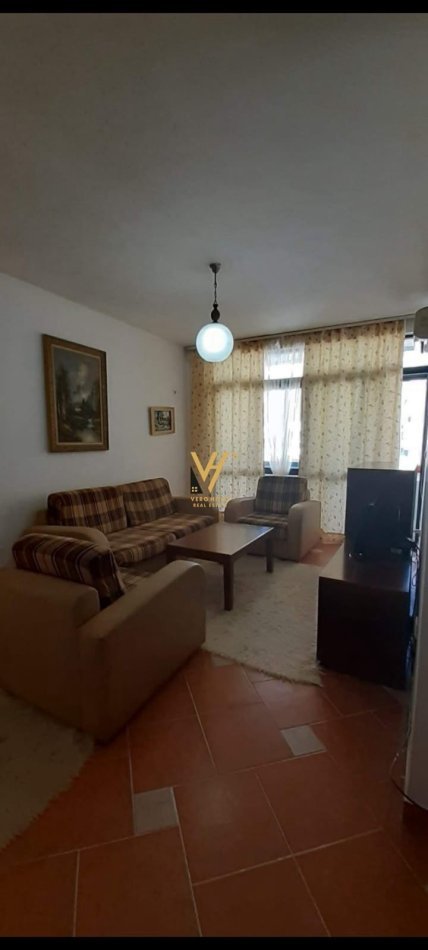 Tirane, jepet me qera apartament 1+1+Ballkon Kati 8, 76 m² 600 € (ISH EKSPOZITA)
