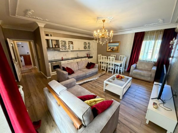 Tirane, shitet apartament 1+1 Kati 4, 125 m² 