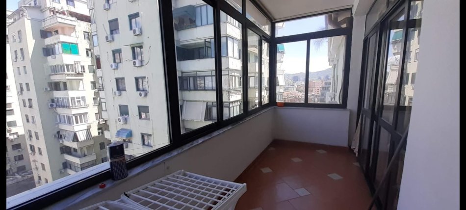 Tirane, jepet me qera apartament 1+1+Ballkon Kati 8, 65 m² 550 € (Bulevardi Gjergj Fishta (pranë Gjykatës))