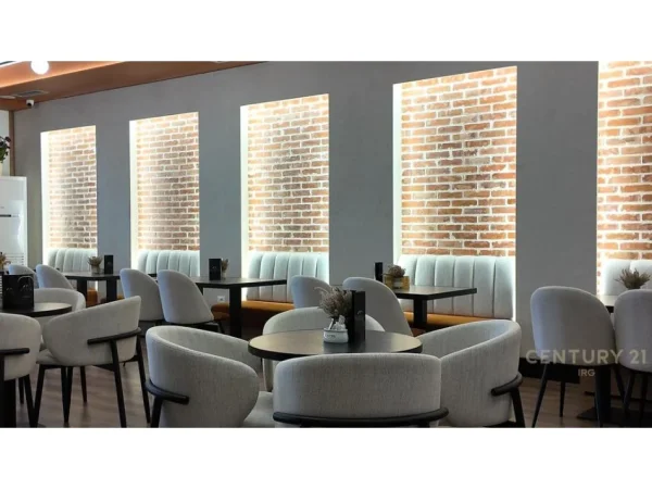 Tirane, jepet me qera lokal Kati 0, 195 m² 2.000 € (Fresk)