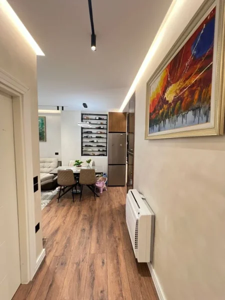 Tirane, shitet apartament 2+1+Ballkon Kati 4, 80 m² 120.000 € 