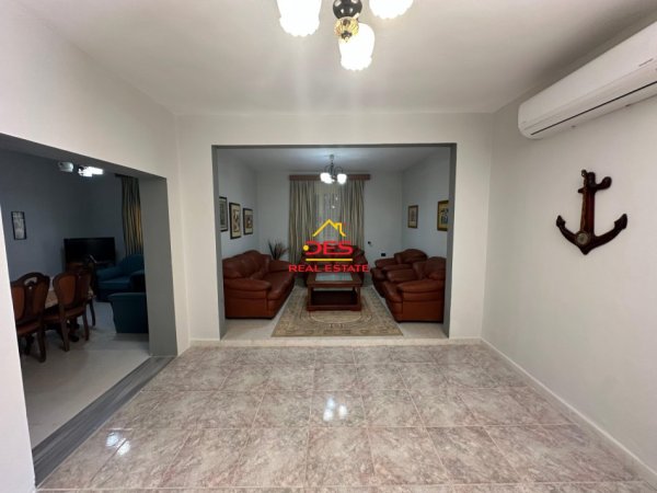 Vlore, jepet me qera shtepi 2+1+Ballkon Kati 0, 100 m² 400 € (Rruga Sadik Zotaj)