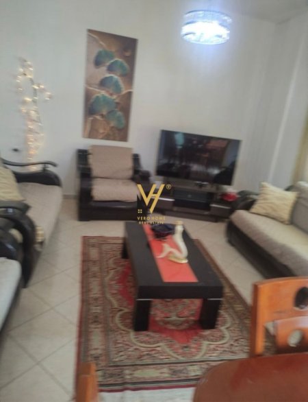 Tirane, jepet me qera apartament 2+1+Ballkon Kati 3, 95 m² 600 € (SIRI KODRA)