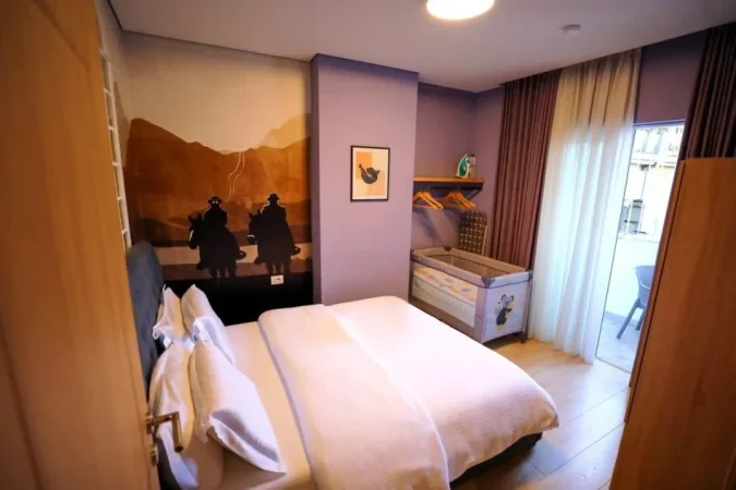 Tirane, jepet me qera apartament 2+1 Kati 2, 80 m² 900 €
