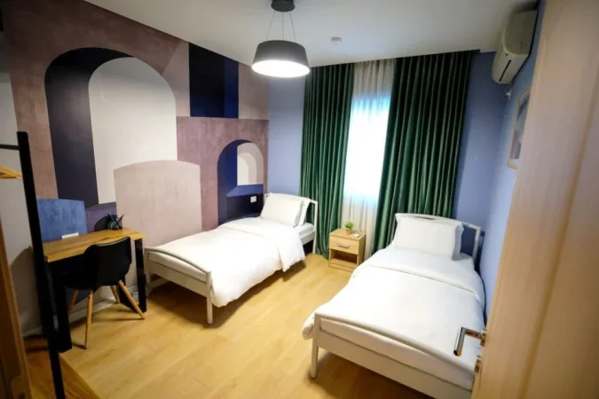 Tirane, jepet me qera apartament 2+1 Kati 2, 80 m² 900 €