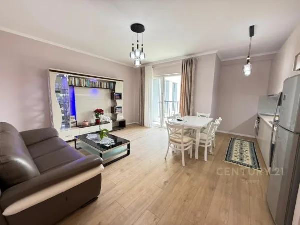 Tirane, jepet me qera apartament 1+1 Kati 3, 74 m² 600 € (Siri Kodra)