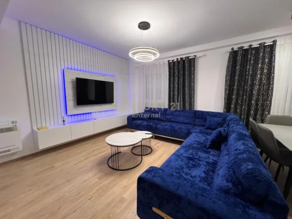 Tirane, jepet me qera apartament 2+1 Kati 3, 108 m² 1.500 € (Stadiumi Air Albania)