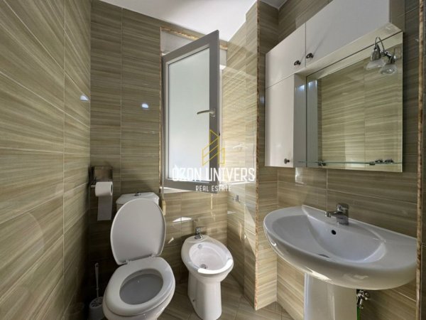 Tirane, jepet me qera apartament 2+1+Ballkon Kati 3, 92 m² 650 € (Kompleksi Kontakt , Rr. Ndre Mjeda)