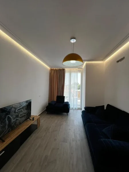 Tirane, shitet apartament 2+1+Ballkon Kati 3, 96 m² 240.000 € (GJIMNAZI PARTIZANI)
